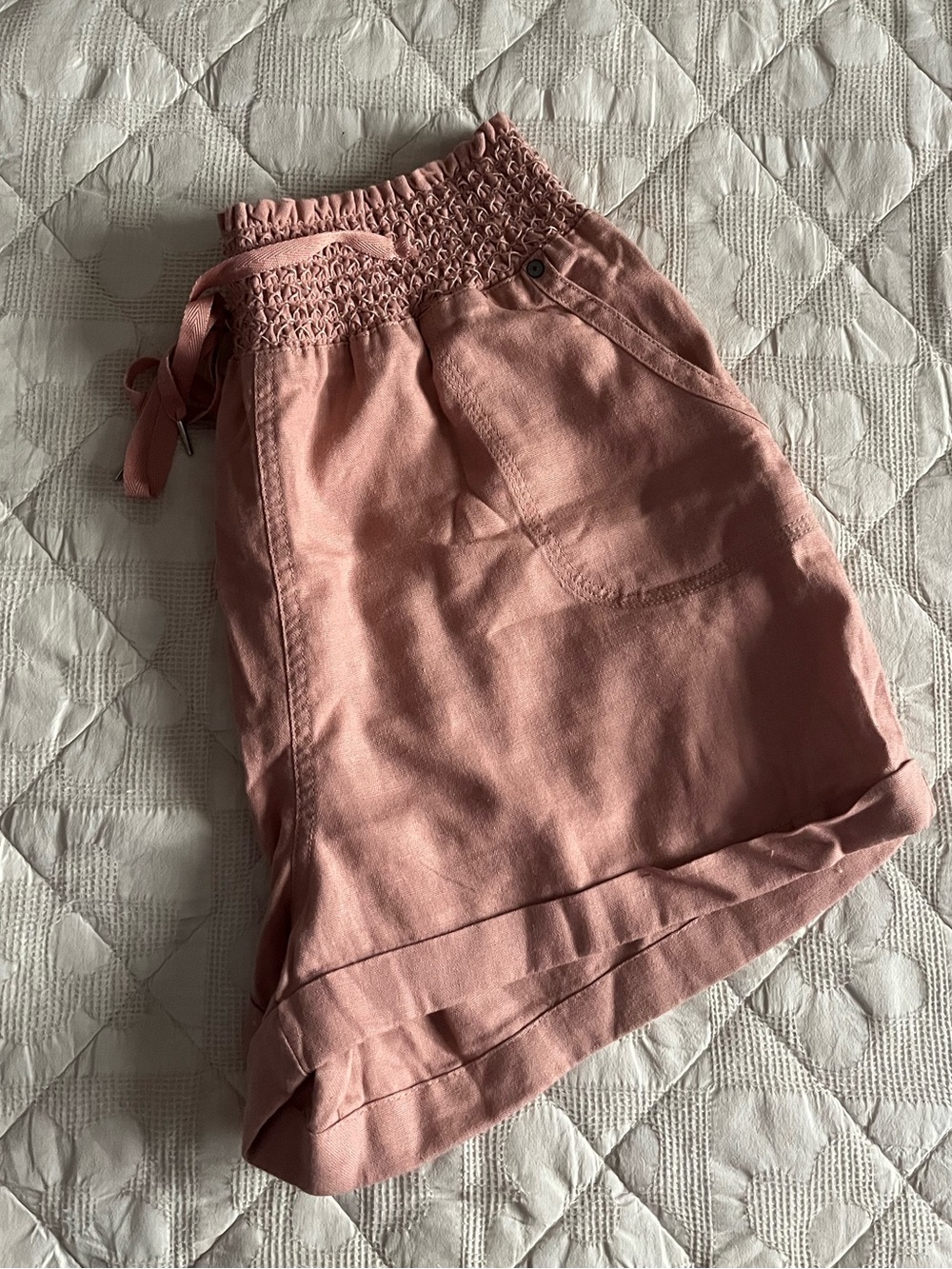 Mauve Pink Women's Smocked Waist Casual Shorts Size XL / 12